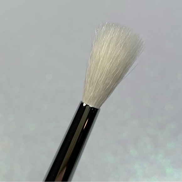 Zoeva 224 Brush - Picture 4 of 9